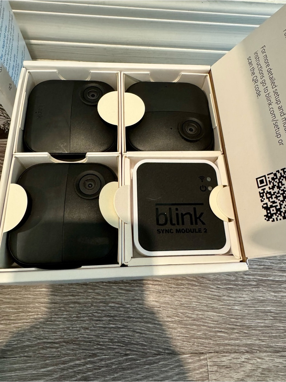 Blink 4 Outdoor 3 Camera System w/sync Module - Picture 3 of 6